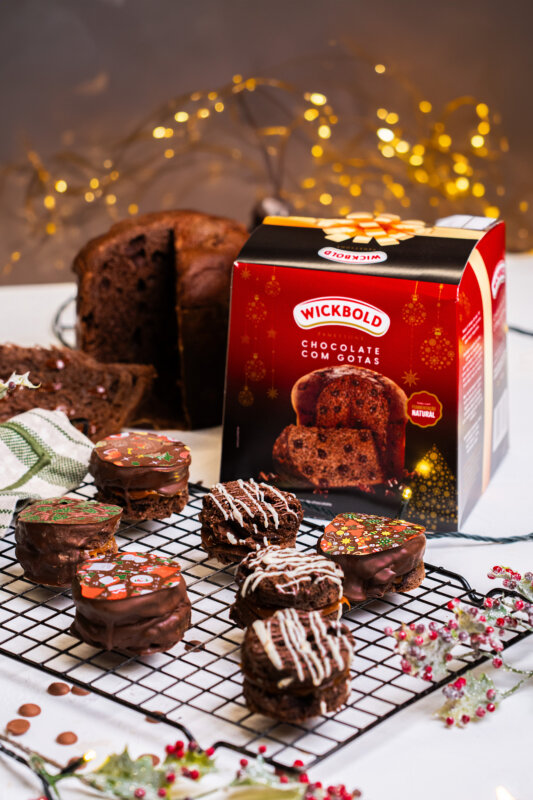 Biscoitos de Panettone cobertos com chocolate - Wickbold