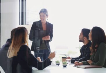 Governança da atenção: a resposta estratégica da comunicação interna à era da IA